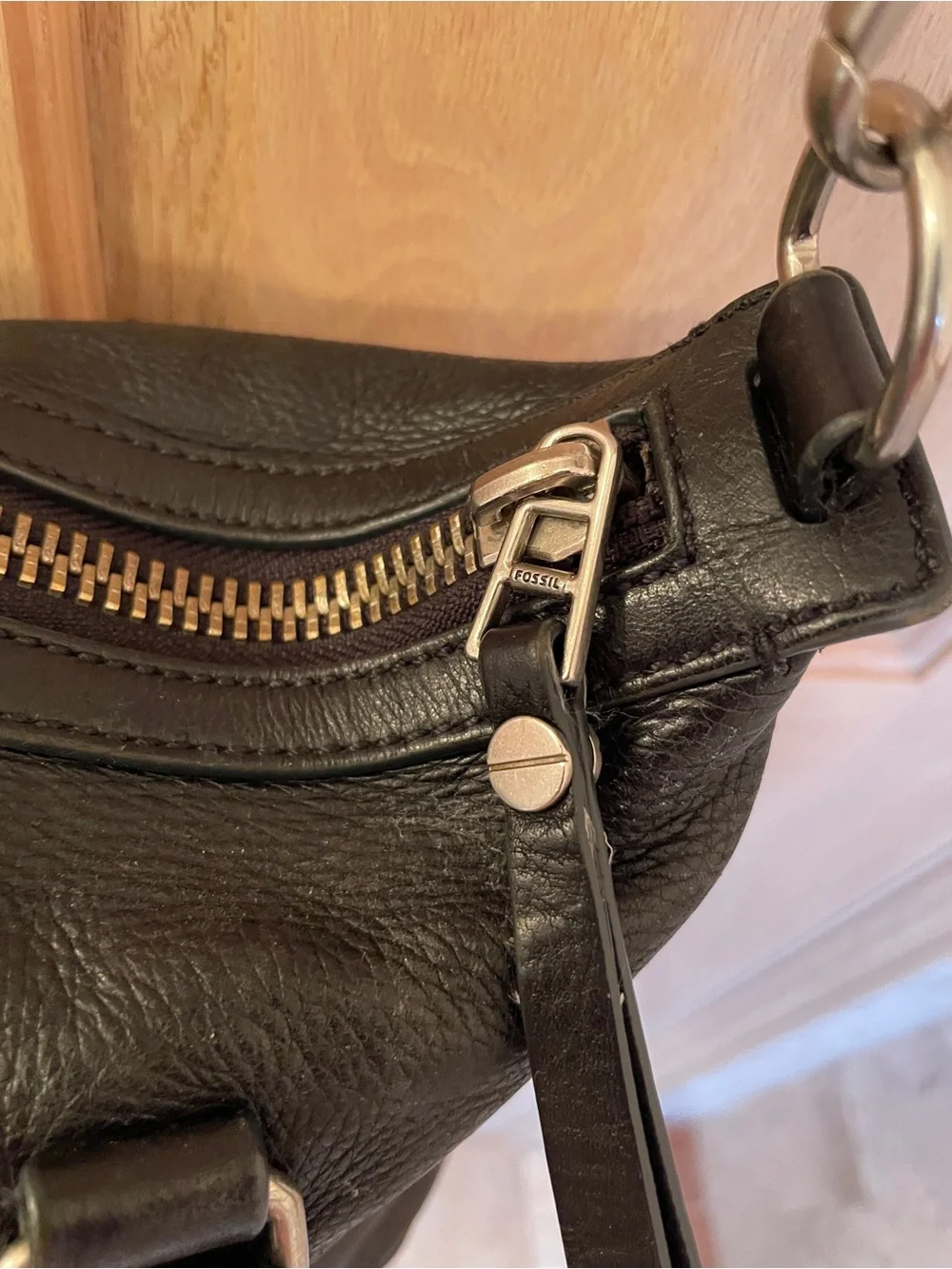 Fossil Black Pebble Leather Women’s Shoulder Bag with Crossbody Strap